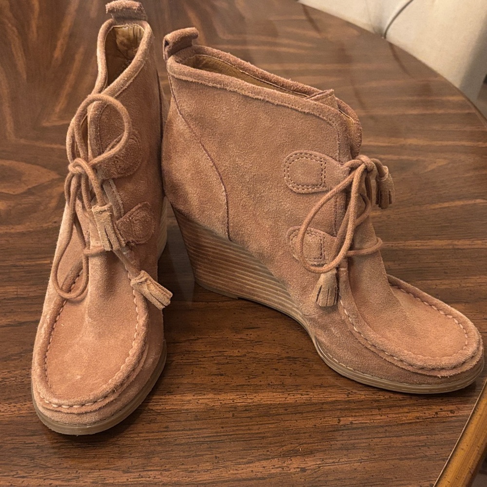 Lucky Brand Tan Suede Wedge Boots